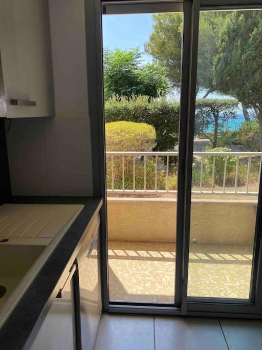 Cocon Les Pieds Dans L'Eau Acces Direct A La Mer La Ciotat Exterior photo